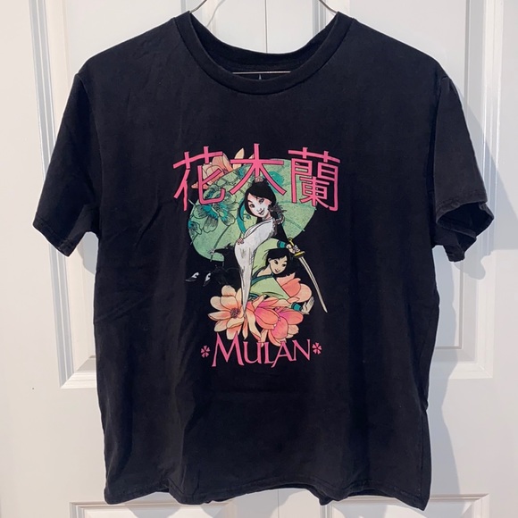 Bundle of two Logo Graphic DISNEY crop top T-SHIRTS - Picture 2 of 5